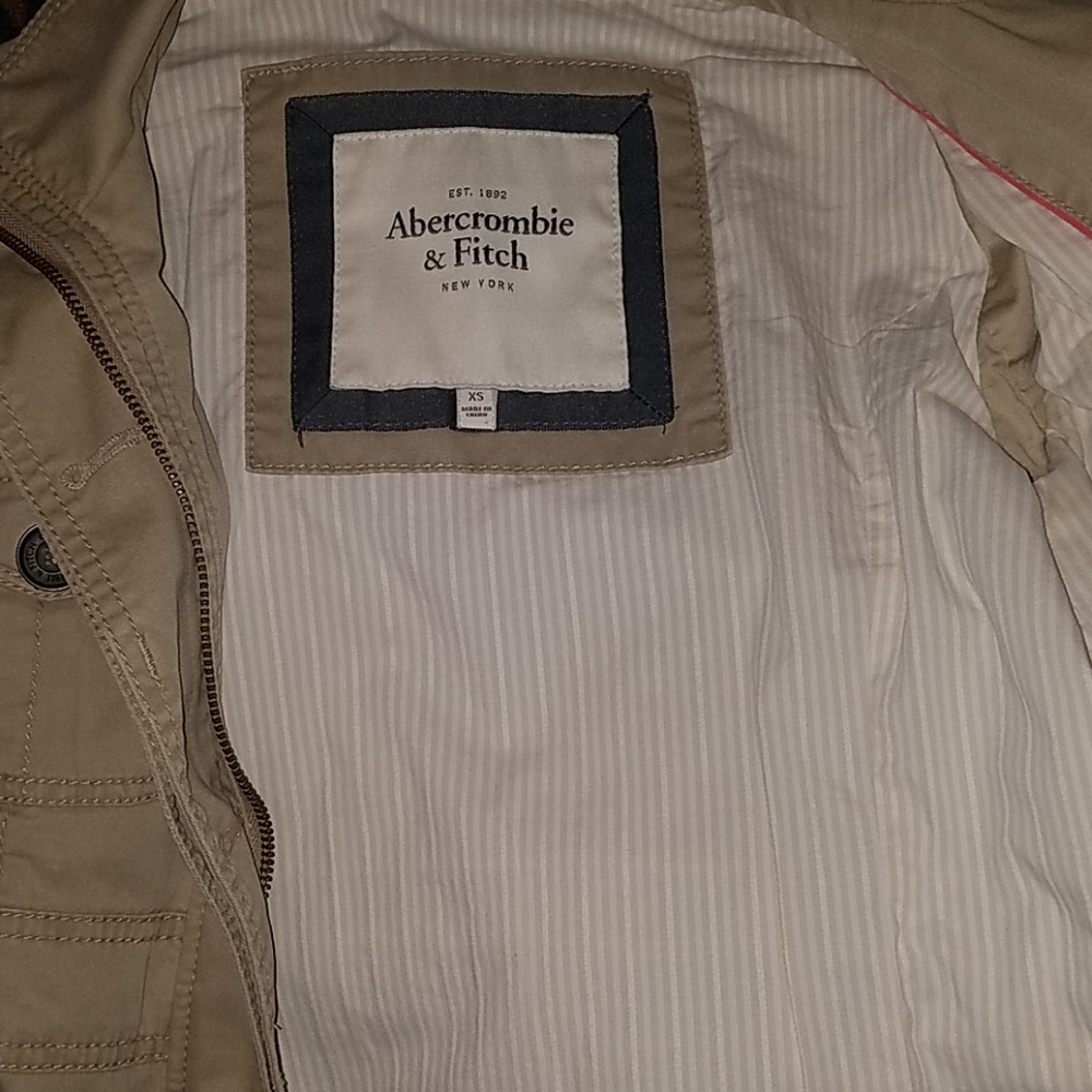 đź’•Abercrombie and Fitch jacketđź’• - Picture 7 of 8